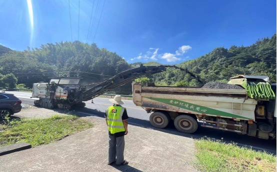 熱烈祝賀湖南交建淥口區2022年第二批國省道路面提質改造工程開工