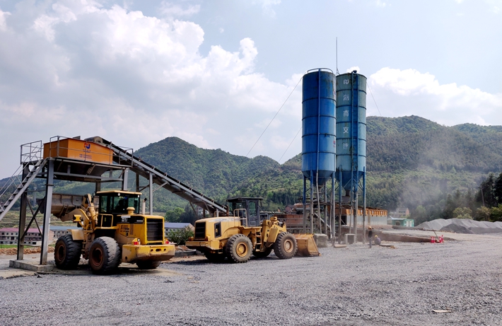 攸縣大中修S333項目水穩拌合站建設圓滿完成